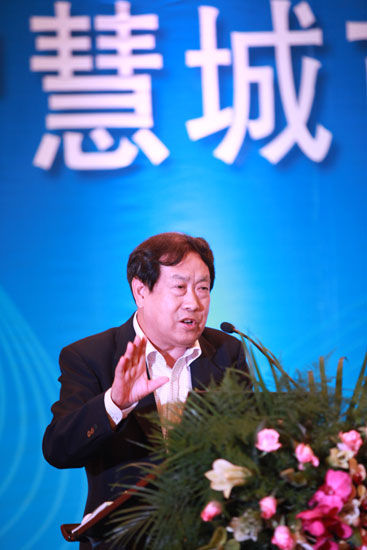 汪玉凯：微博倒逼政府转型