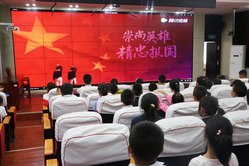 全国各地开展崇尚英雄 精忠报国系列教育活动