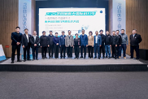 中国机甲之父孙世前携“航母机甲《大勝号》”亮相航天国际科幻季