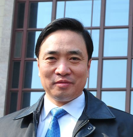 全国人大代表、中国移动广东公司总经理徐龙