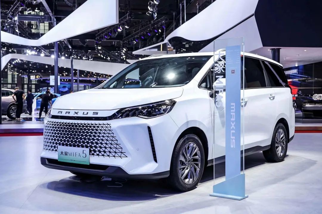 上汽大通maxus汽车怎么样大家庭出行就选上汽大通maxus大家mifa系列